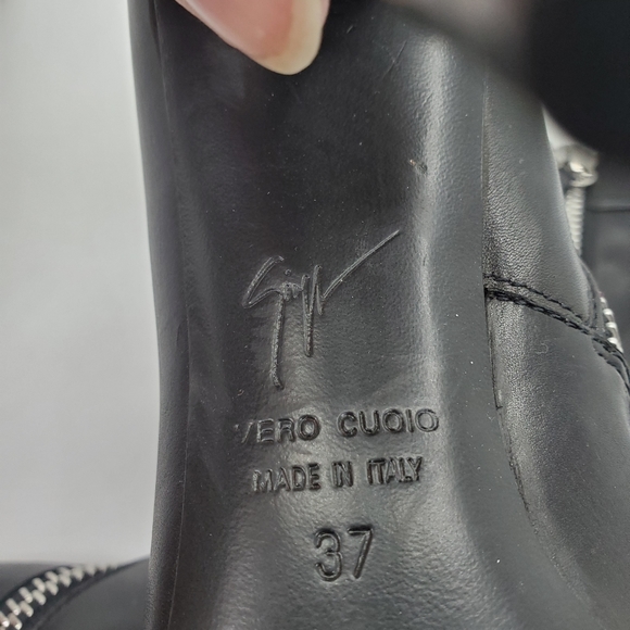 Giuseppe Zanotti Women's Cross-Zip Ankle Bootie 37 = US 6.5 - Picture 6 of 12